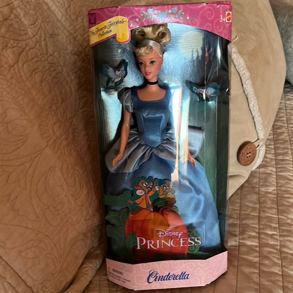 BRAND NEW IN BOX MATTEL Disney Princess Cinderella My Fairytale Collection